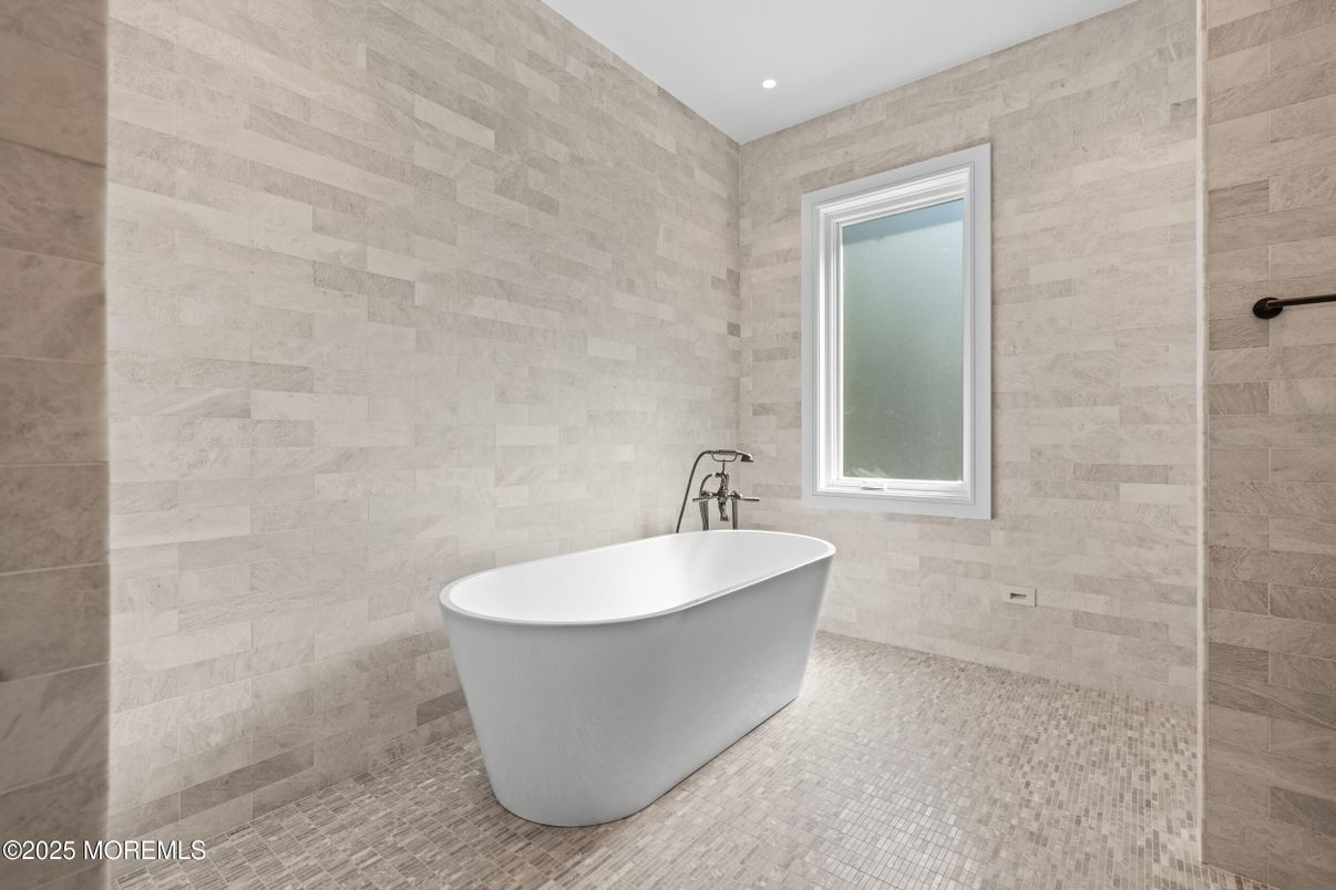 Bathroom, Free Standing Baths, Interior, Recessed Lighting