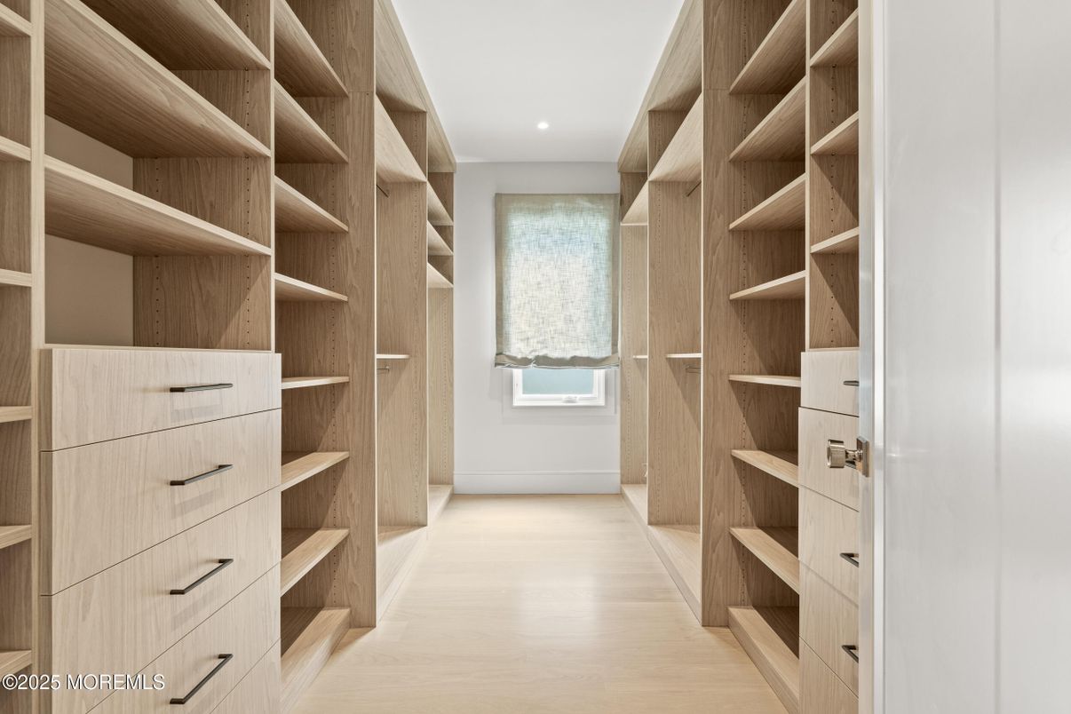 Interior, Recessed Lighting, Walk-in Closets