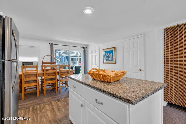 Dining room, Interior, Kitchen, Recessed Lighting, Wood Texture Flooring