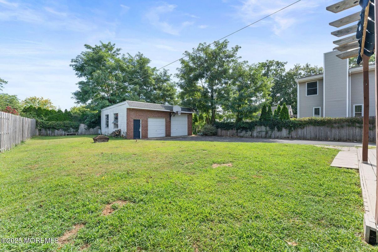 Backyard, Detached Garage, Exterior