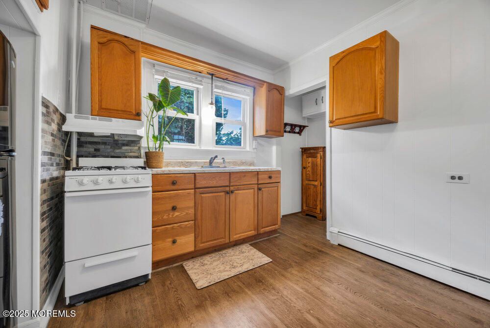 Interior, Kitchen, Wood Texture Flooring