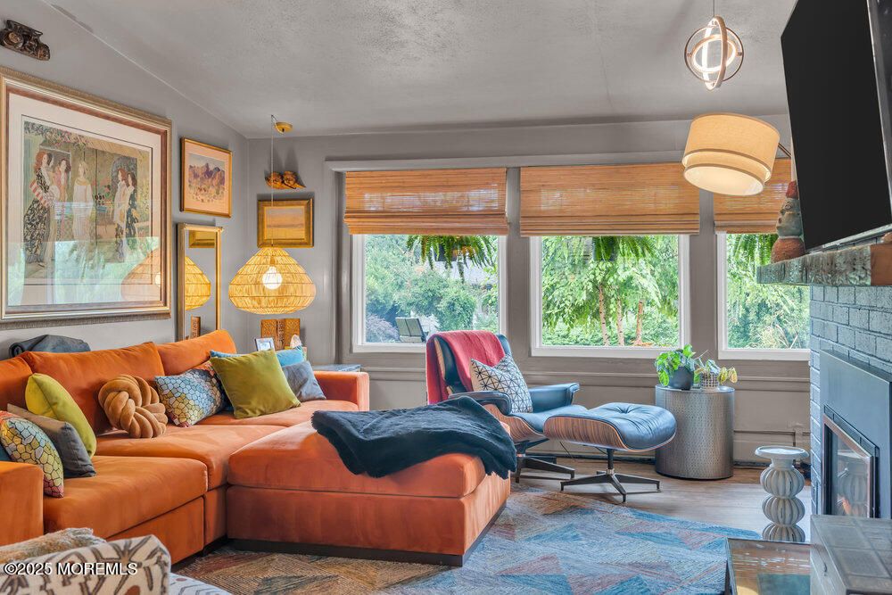 Fireplace, Interior, Living room, Pendant Lights