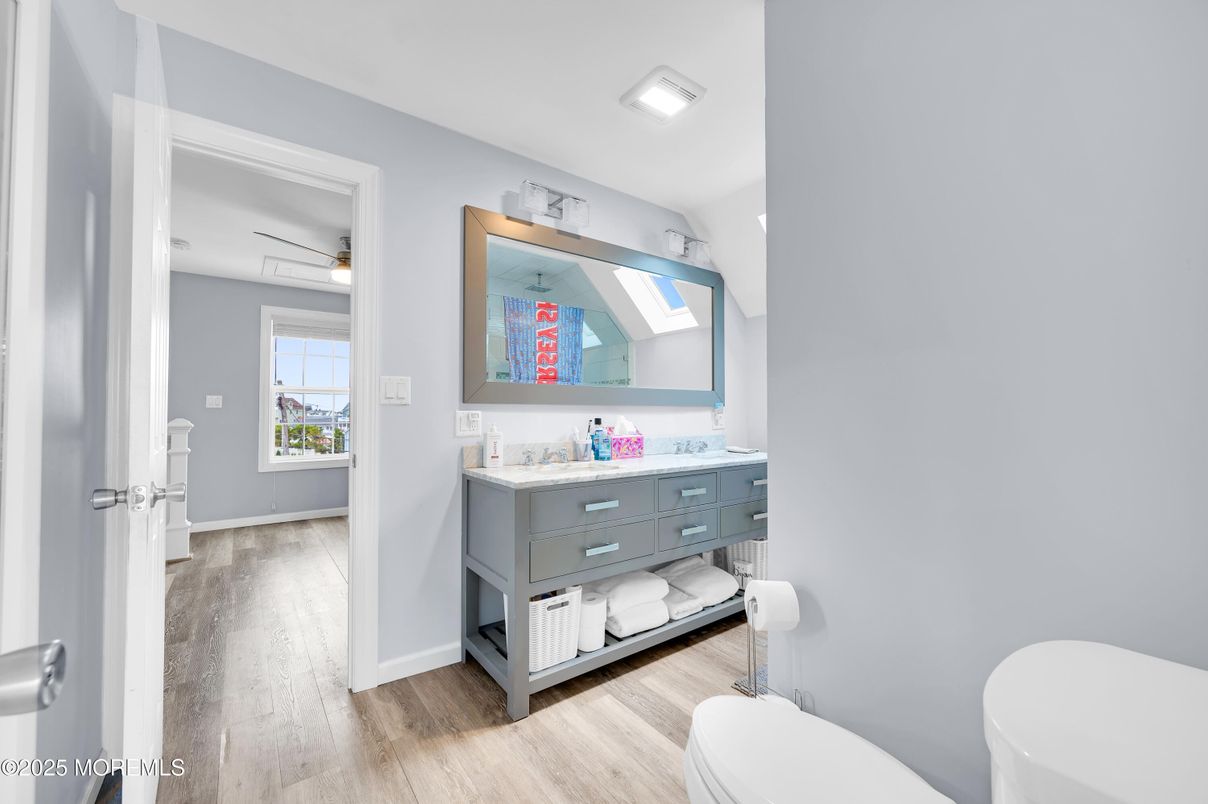 Bathroom, Interior, Recessed Lighting, Wood Texture Flooring