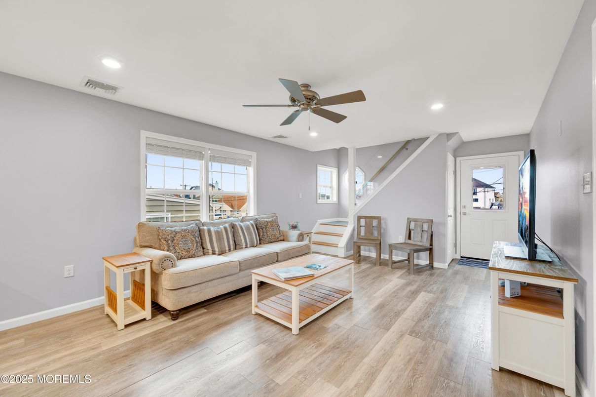 Interior, Living room, Recessed Lighting, Wood Texture Flooring