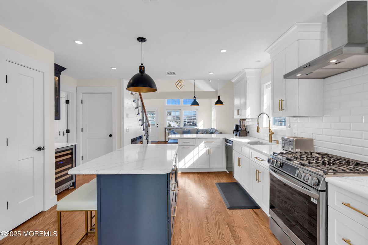 Interior, Kitchen, Pendant Lights, Recessed Lighting, Wood Texture Flooring