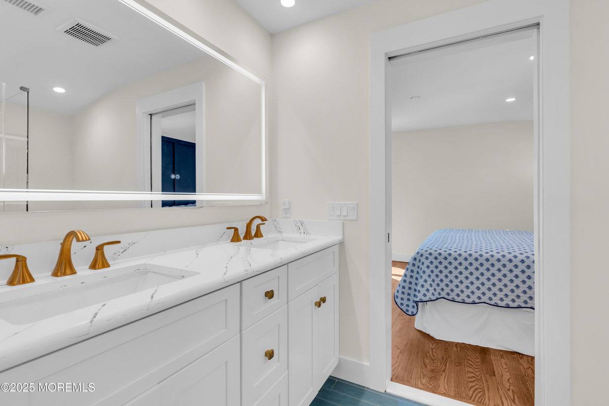 Bathroom, Interior, Recessed Lighting, Wood Texture Flooring