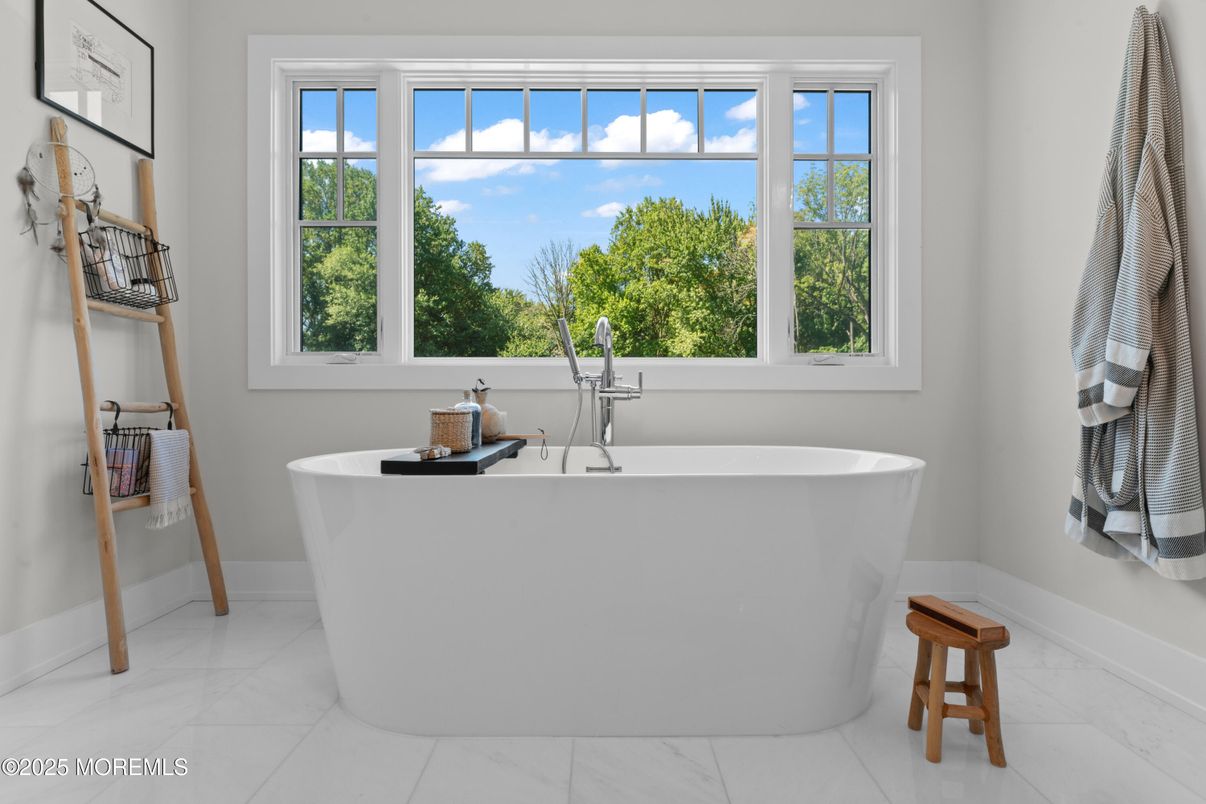 Bathroom, Free Standing Baths, Interior, Marble