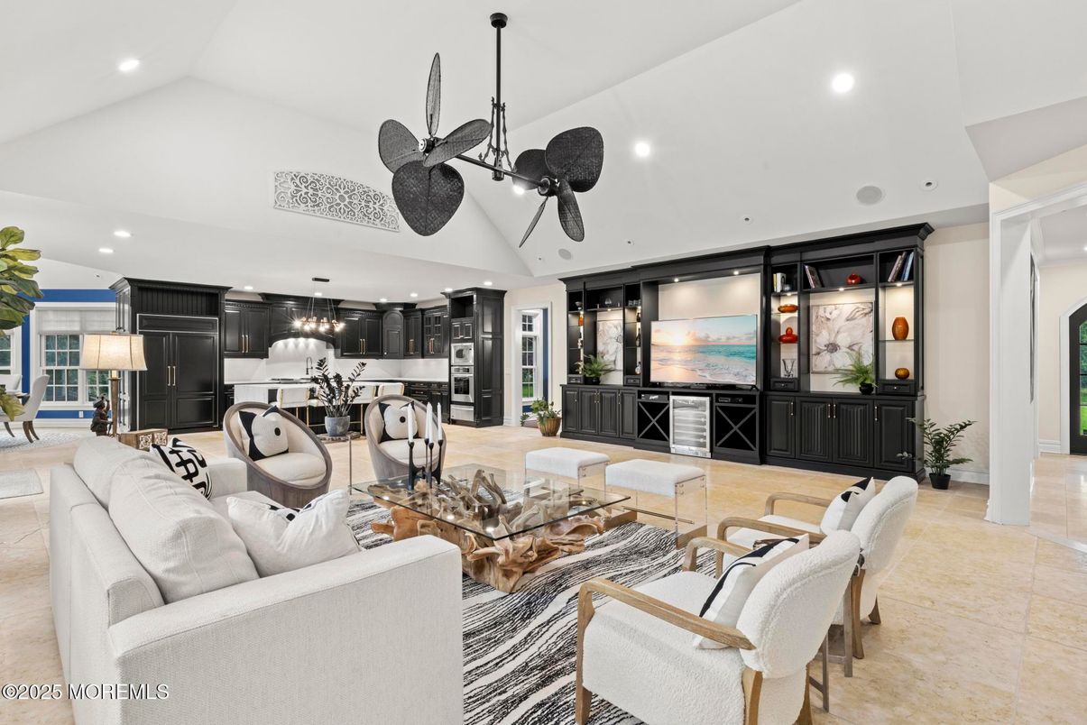 Interior, Kitchen, Living room, Recessed Lighting, Stainless Steel Appliances
