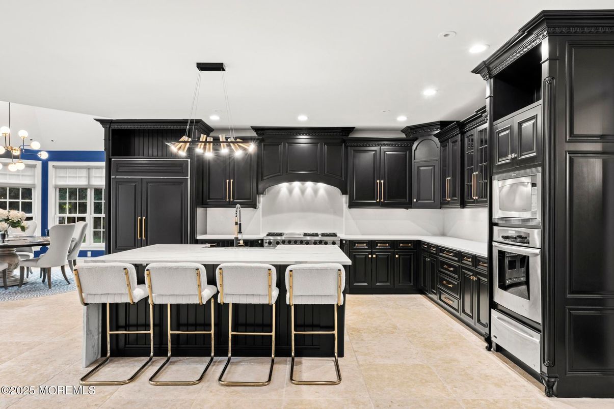Dining room, Interior, Kitchen, Pendant Lights, Recessed Lighting, Stainless Steel Appliances