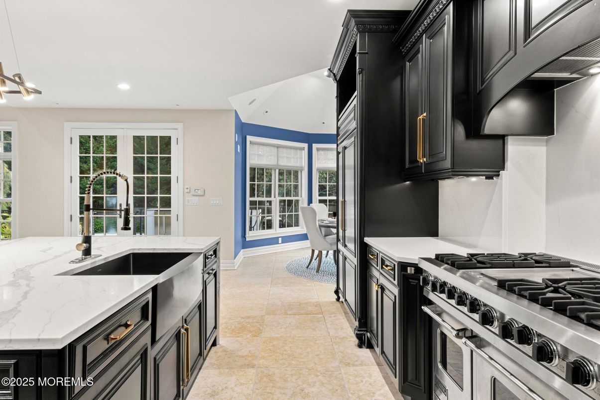 Dining room, Interior, Kitchen, Recessed Lighting