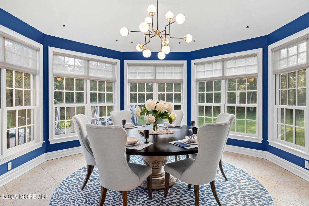 Dining room, Interior, Pendant Lights, Recessed Lighting