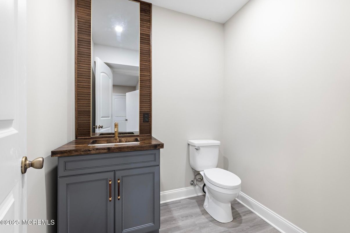 Bathroom, Interior, Recessed Lighting, Wood Texture Flooring