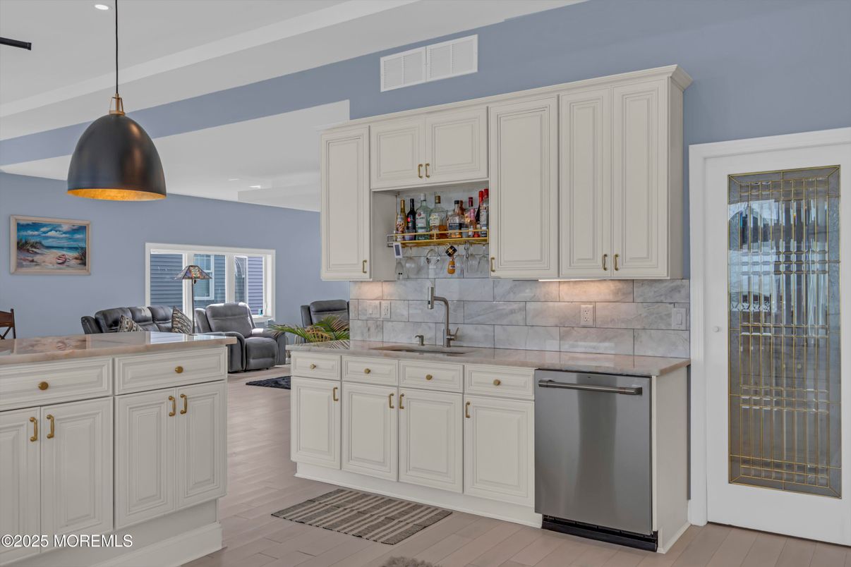 Interior, Kitchen, Living room, Pendant Lights, Stainless Steel Appliances, Wood Texture Flooring