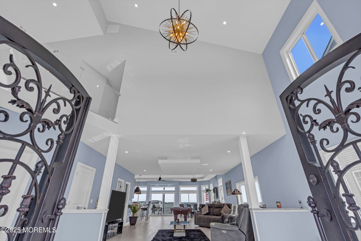 Interior, Living room, Pendant Lights, Recessed Lighting, Wood Texture Flooring