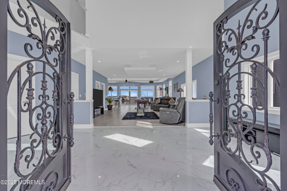 Interior, Living room, Marble, Recessed Lighting, Water