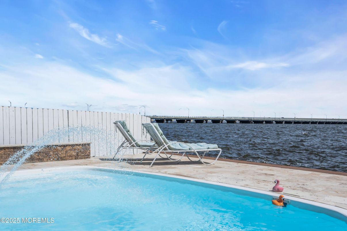 Exterior, Pool, Water