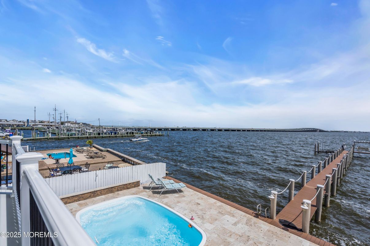 Exterior, Pool, Water