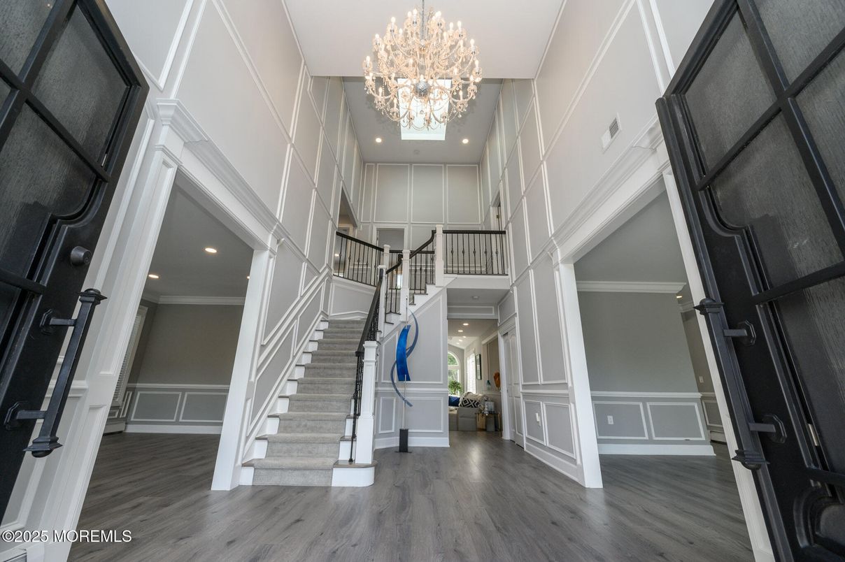 Chandelier, Interior, Recessed Lighting, Wood Texture Flooring