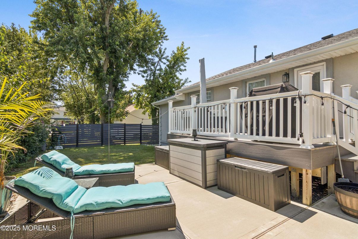 Exterior, Hot Tub