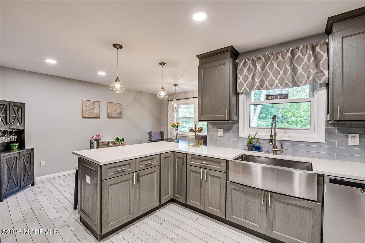 Interior, Kitchen, Pendant Lights, Recessed Lighting