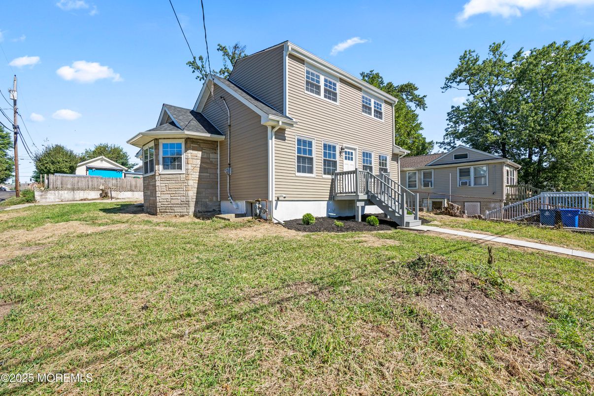 Backyard, Exterior