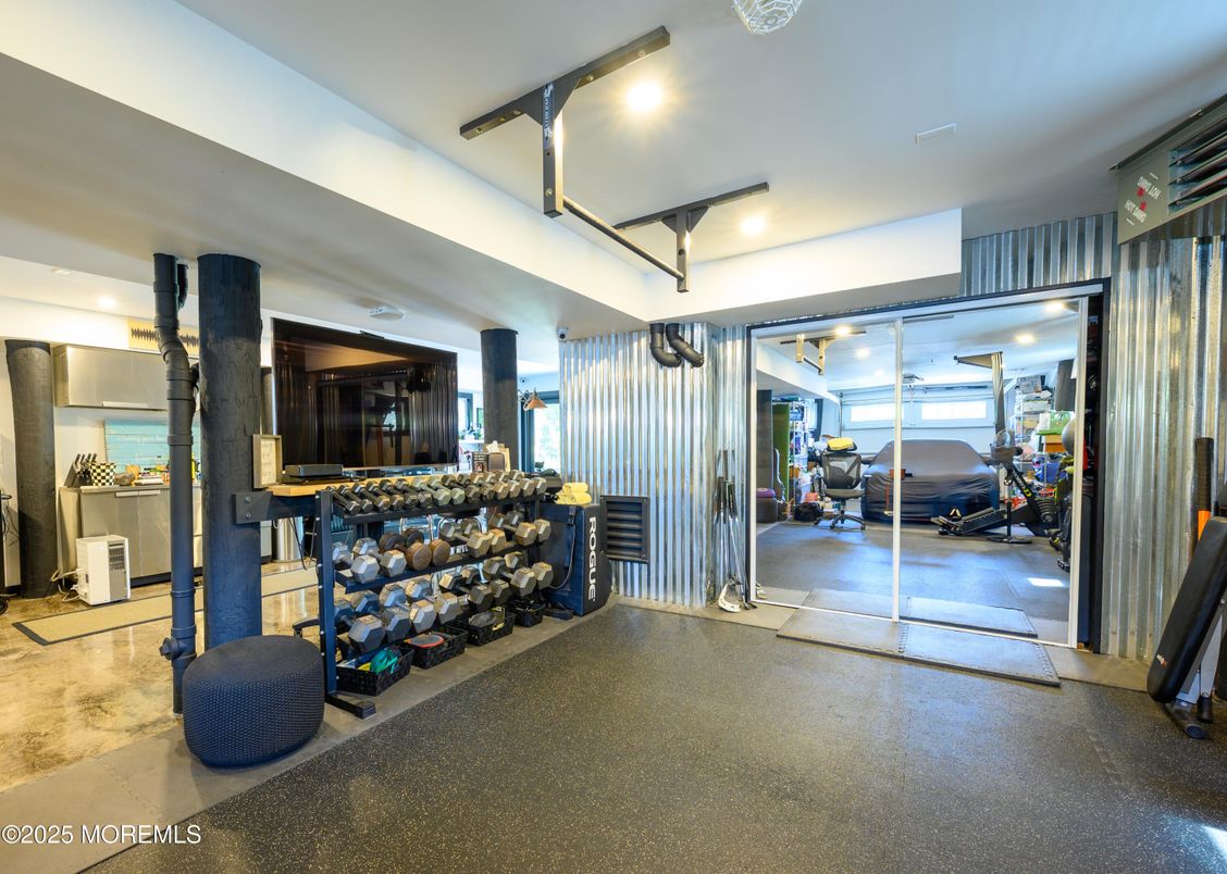 Fitness Equipment, Interior, Recessed Lighting