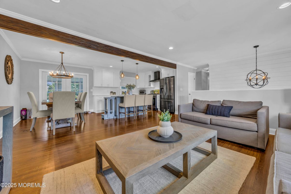 Dining room, Interior, Kitchen, Living room, Pendant Lights, Recessed Lighting, Stainless Steel Appliances, Wood Texture Flooring