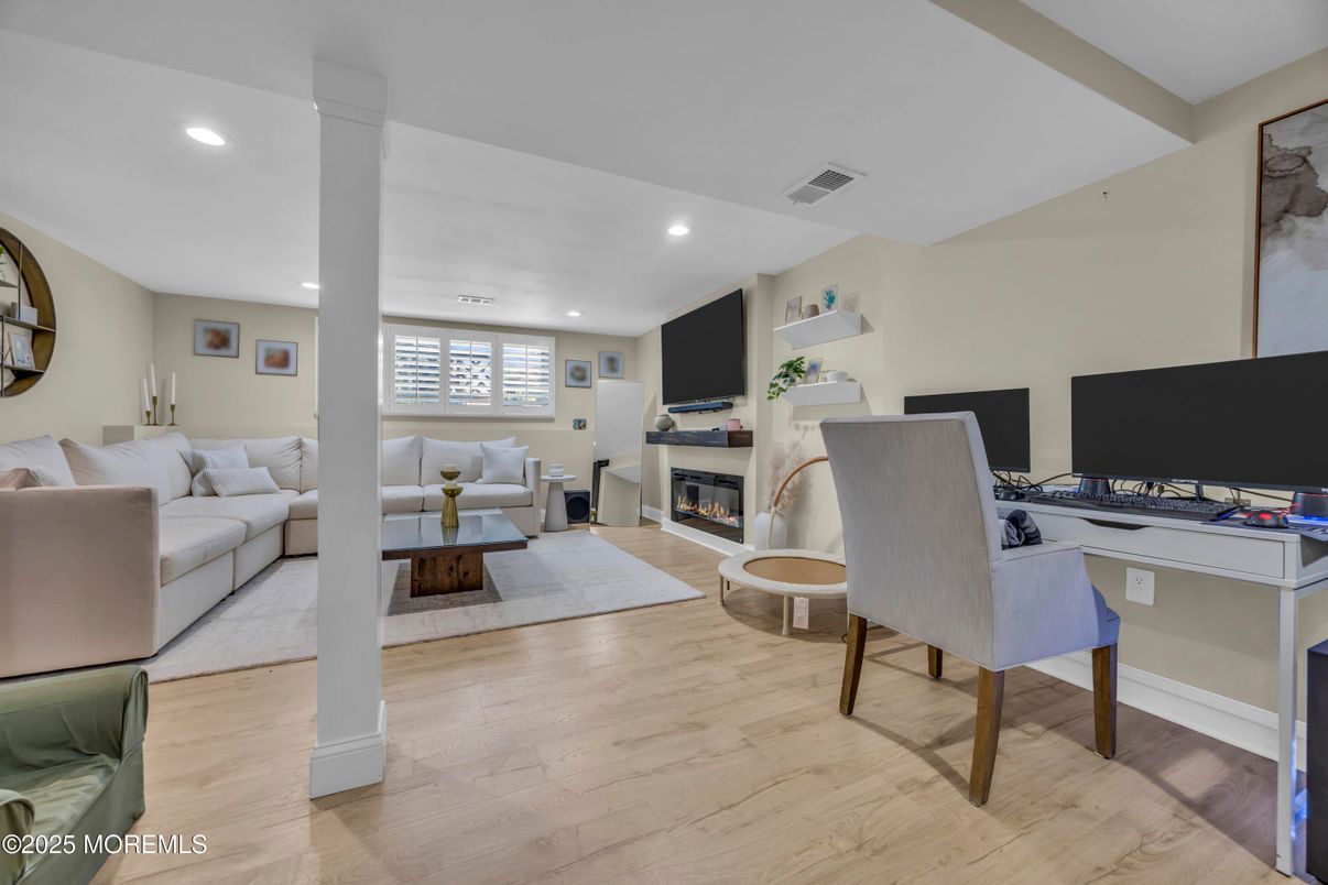 Fireplace, Interior, Living room, Recessed Lighting, Wood Texture Flooring