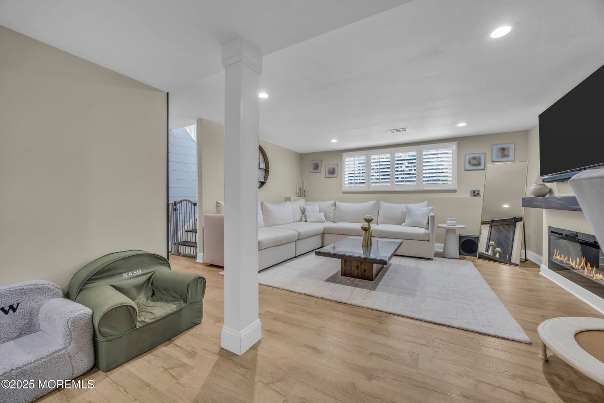 Fireplace, Interior, Living room, Recessed Lighting, Wood Texture Flooring