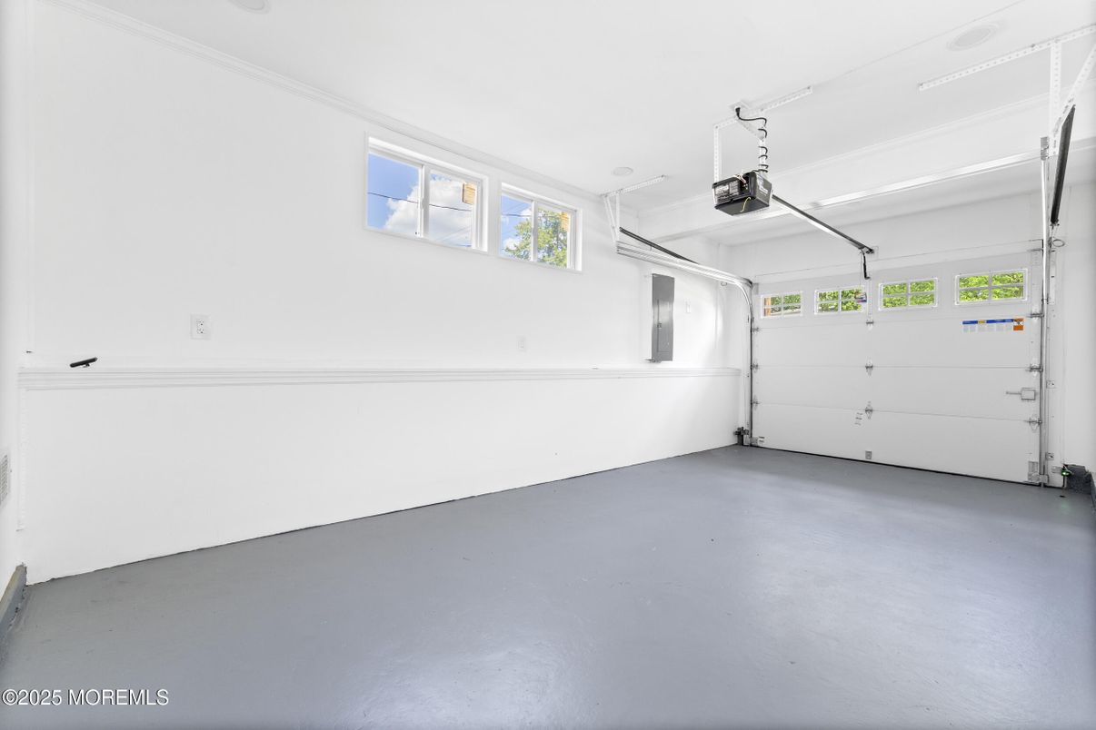 Garage, Interior