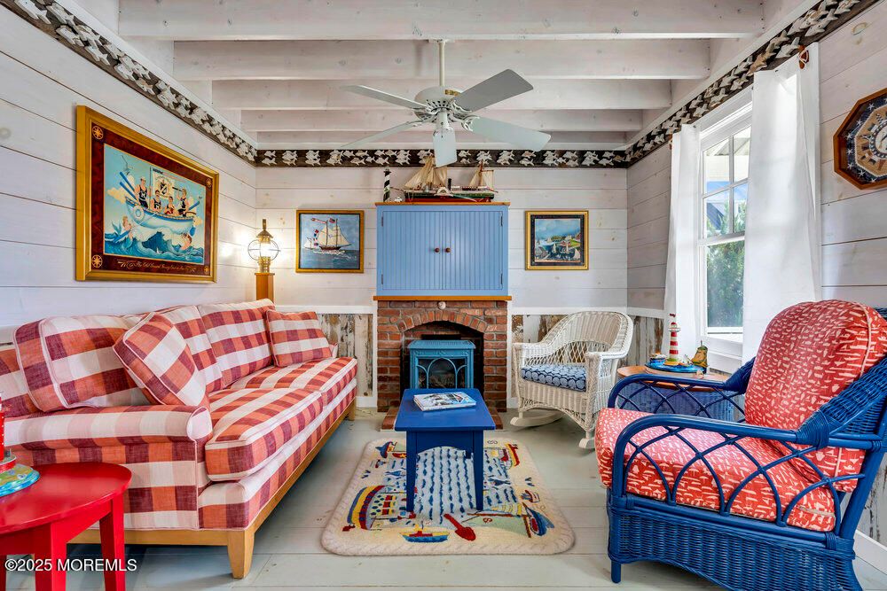 Fireplace, Interior, Living room