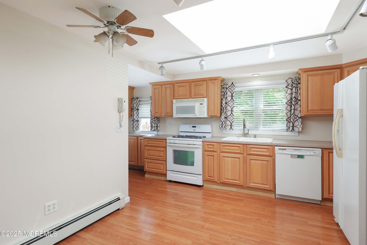 Interior, Kitchen, Wood Texture Flooring