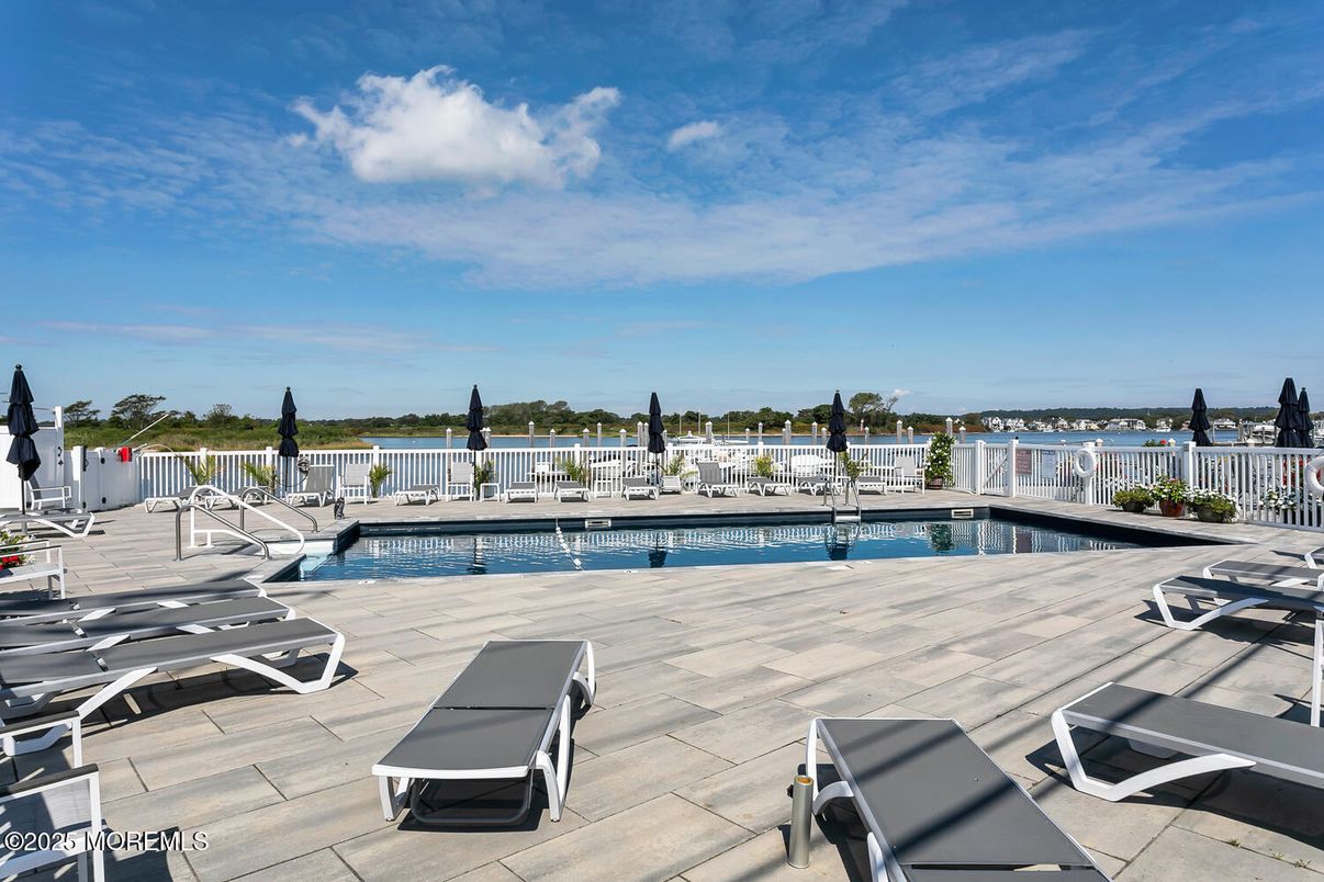 Exterior, Pool, Water