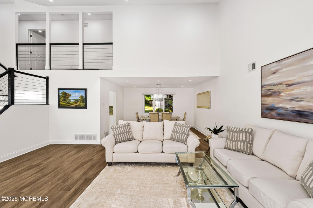 Dining room, Interior, Living room, Pendant Lights, Recessed Lighting, Wood Texture Flooring