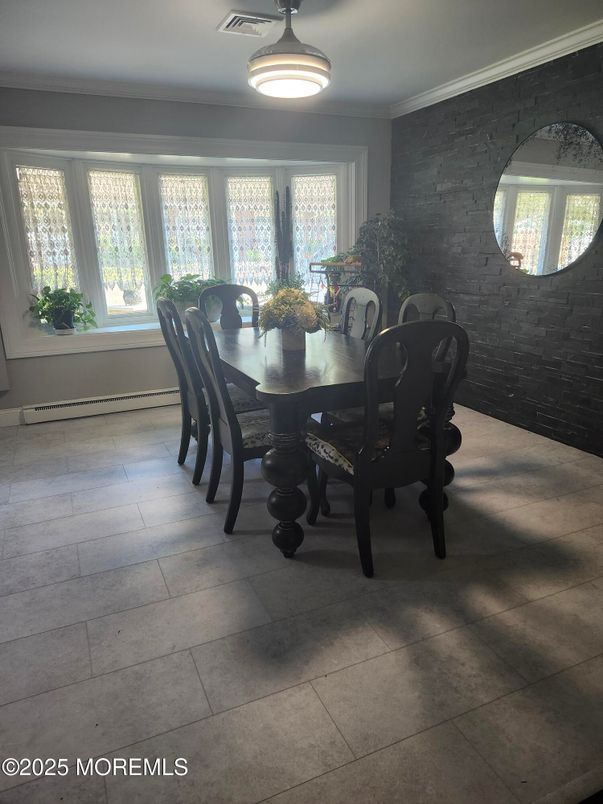 Dining room, Interior