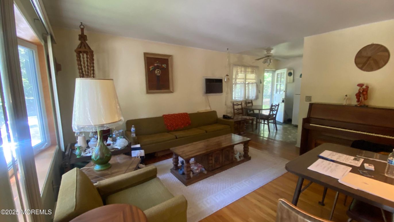 Dining room, Interior, Living room, Piano, Wood Texture Flooring