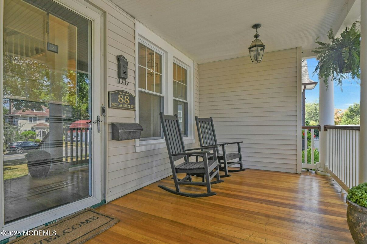 Exterior, Wood Texture Flooring