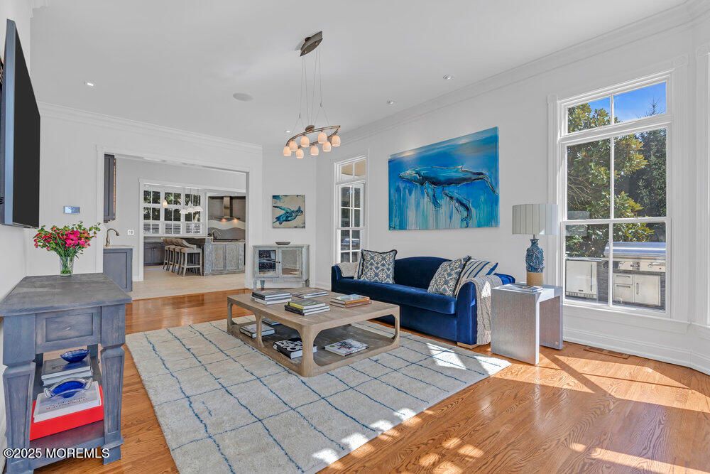 Fireplace, Interior, Living room, Pendant Lights, Recessed Lighting, Wood Texture Flooring