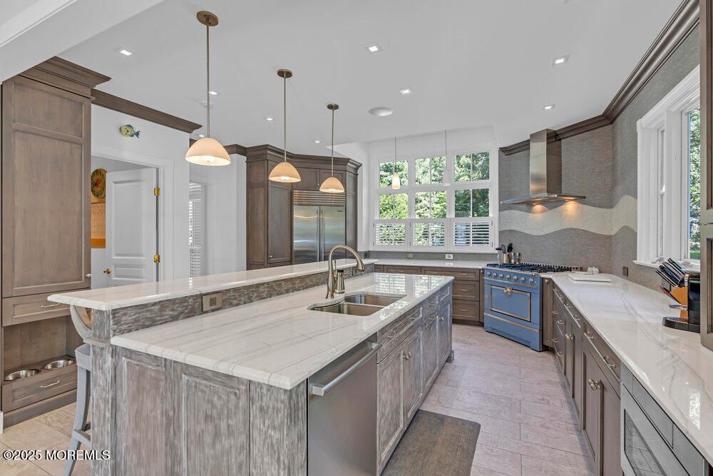 Interior, Kitchen, Pendant Lights, Recessed Lighting, Stainless Steel Appliances