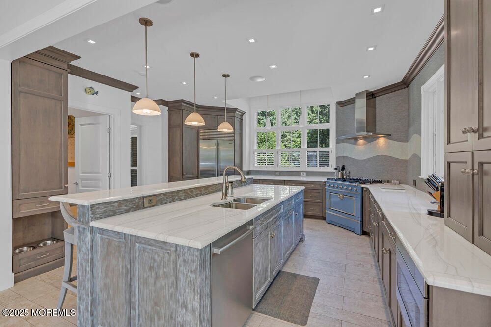 Interior, Kitchen, Pendant Lights, Recessed Lighting, Stainless Steel Appliances