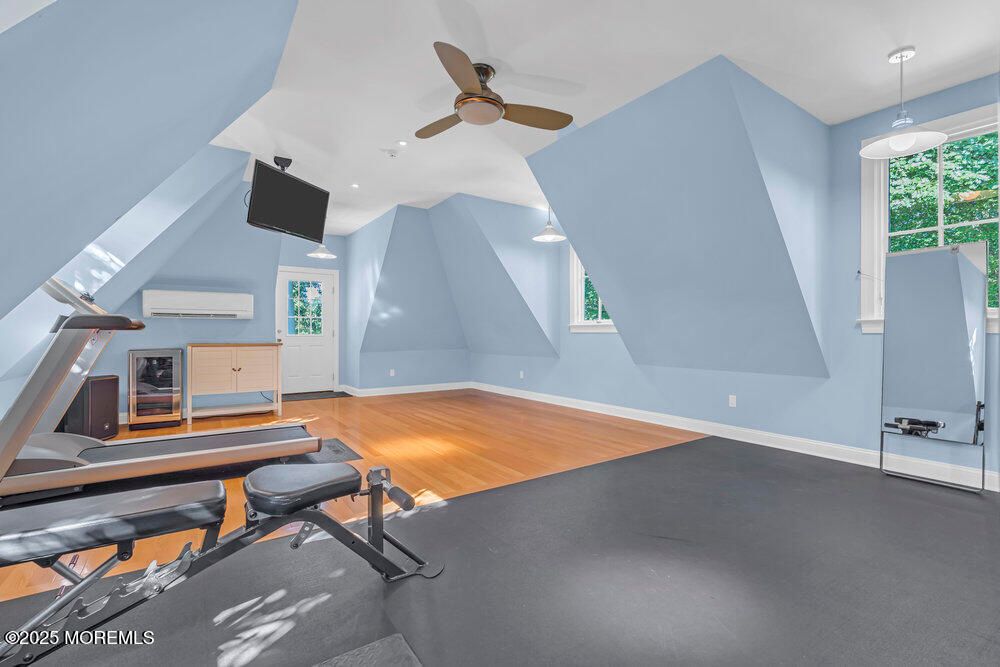Interior, Pendant Lights, Recessed Lighting, Wood Texture Flooring