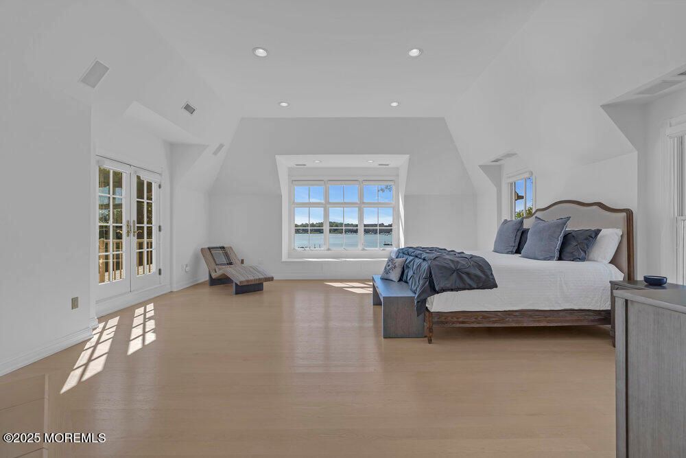 Bedroom, Interior, Recessed Lighting, Water, Wood Texture Flooring