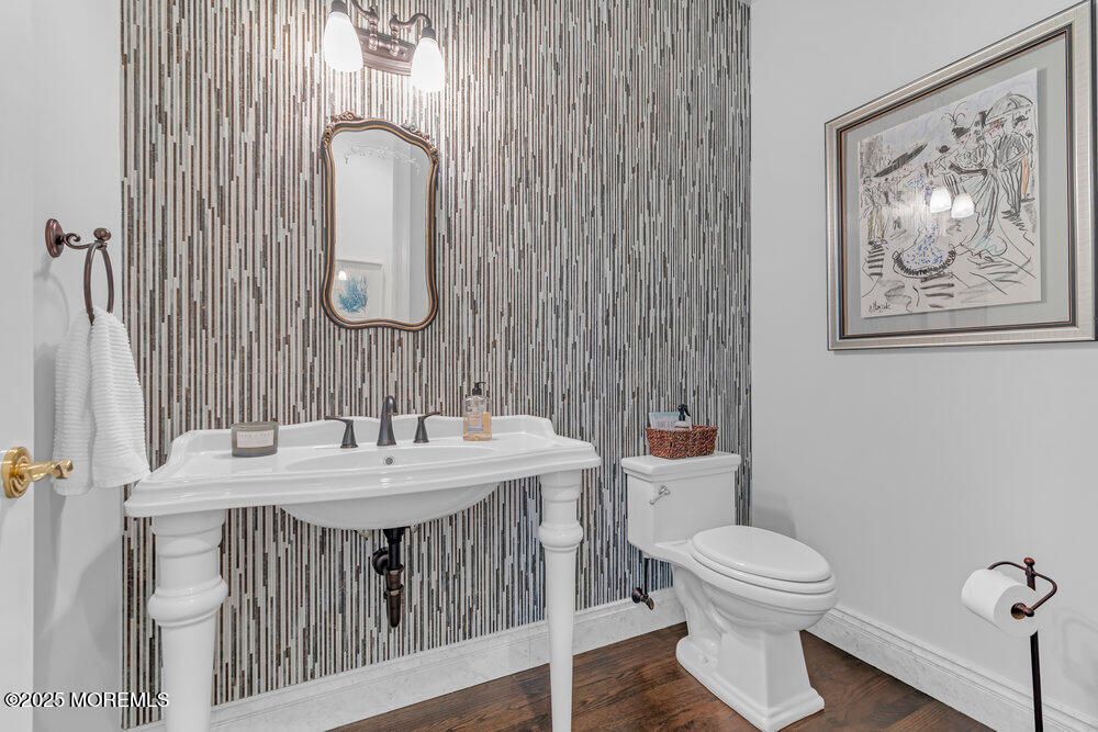 Bathroom, Interior, Wood Texture Flooring