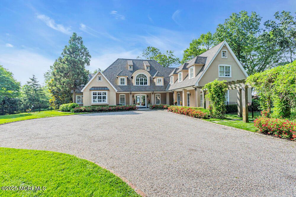 Backyard, Exterior, Facade, French Provincial