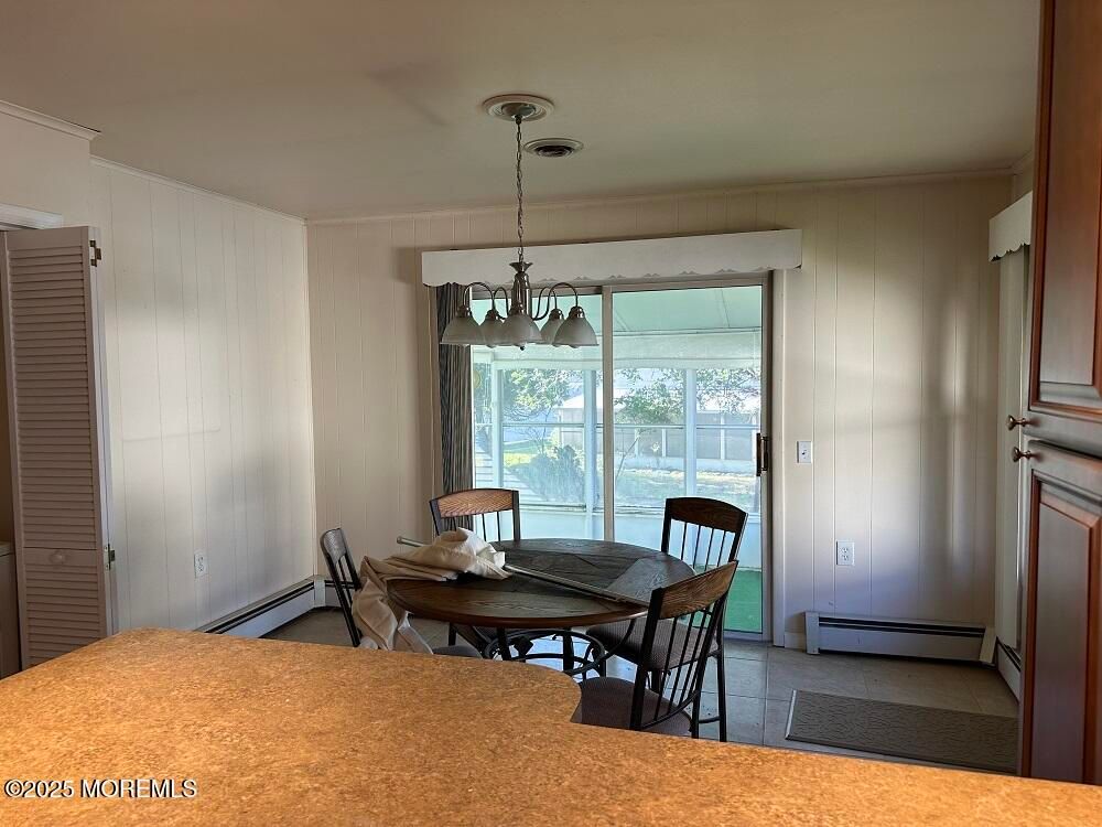Chandelier, Dining room, Interior