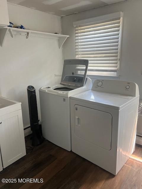 Interior, Washer, Wood Texture Flooring