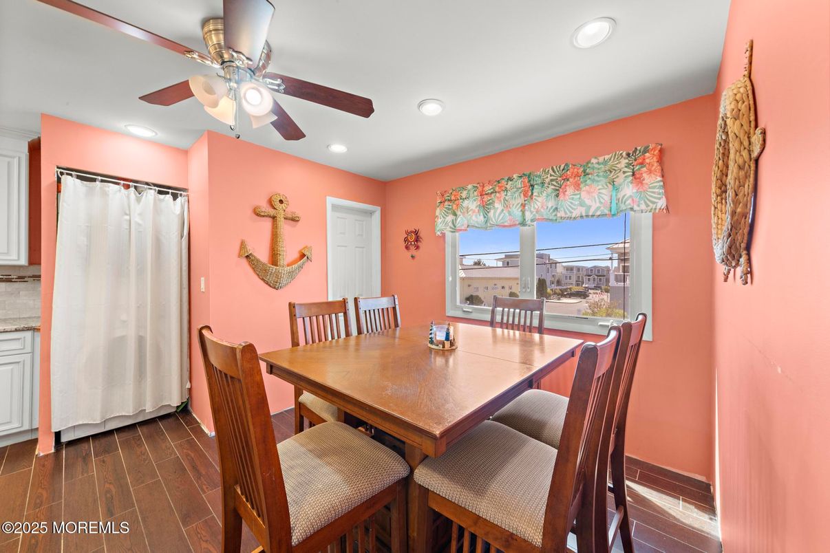 Dining room, Interior, Recessed Lighting, Wood Texture Flooring