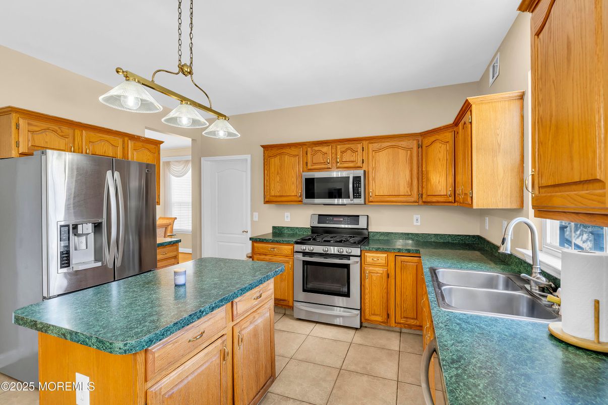 Interior, Kitchen, Pendant Lights, Stainless Steel Appliances