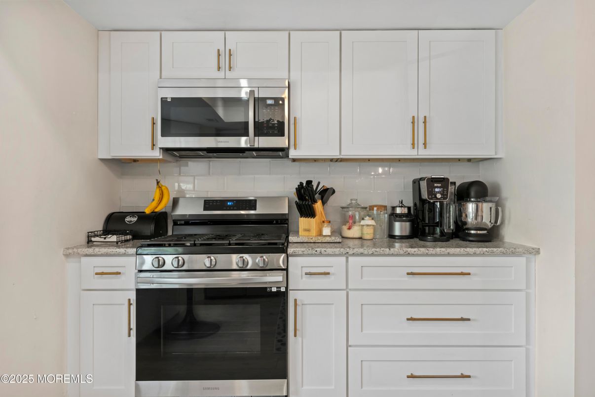 Interior, Kitchen, Stainless Steel Appliances