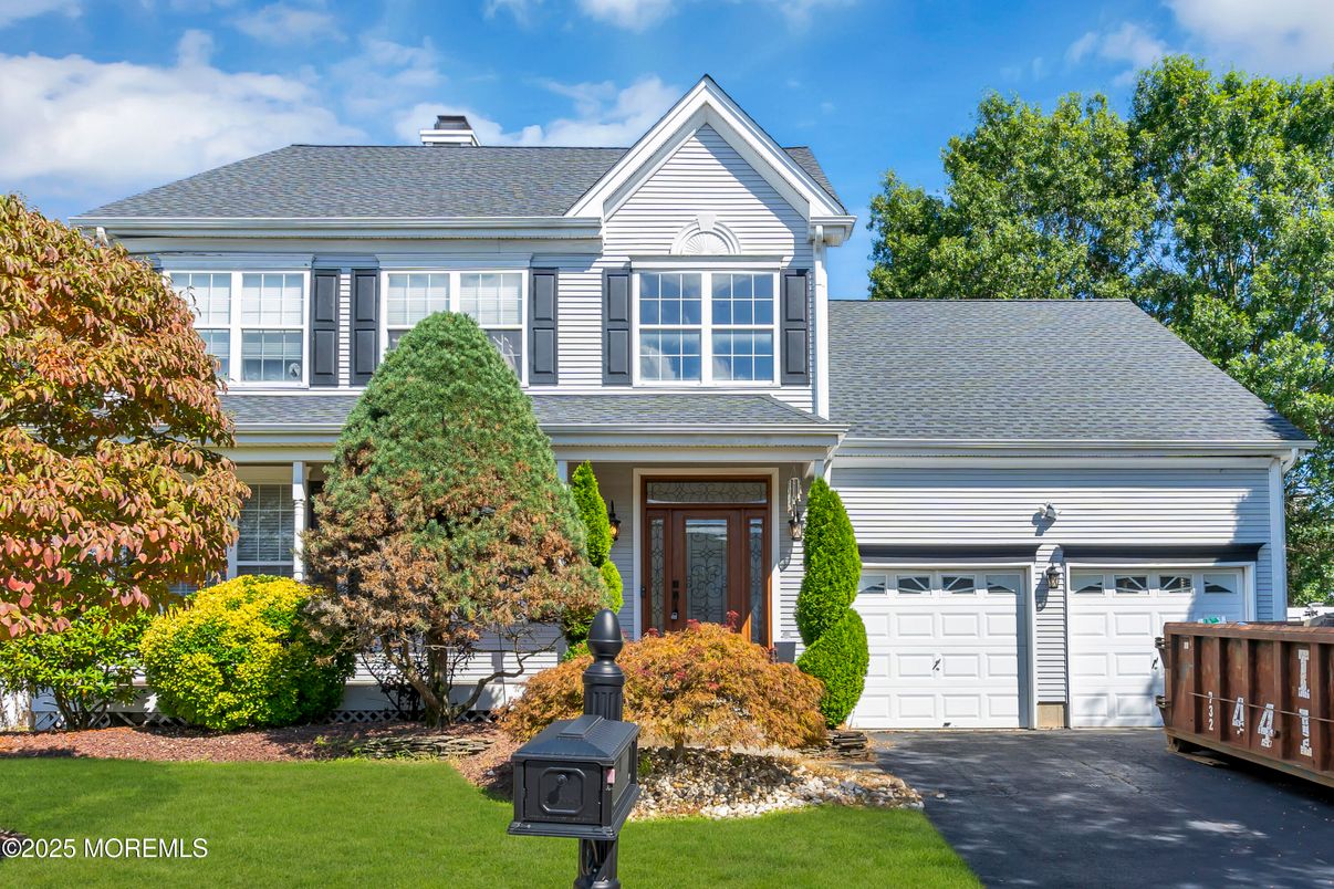 Attached, Exterior, Facade, Georgian